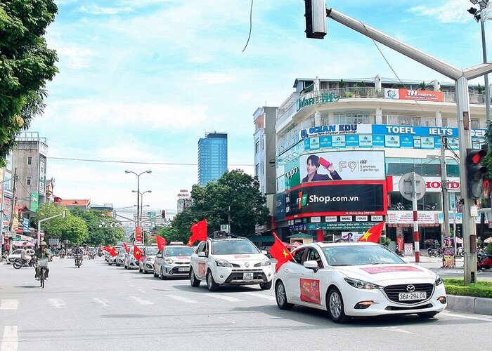 di chuyển từ sân bay Thọ Xuân về thành phố Thanh Hóa bằng taxi