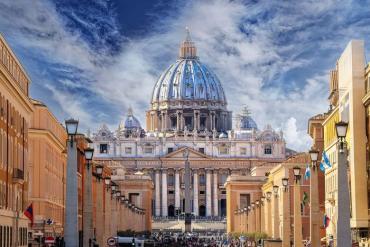 Du lịch tâm linh với tour đường bay Vatican đầy hấp dẫn