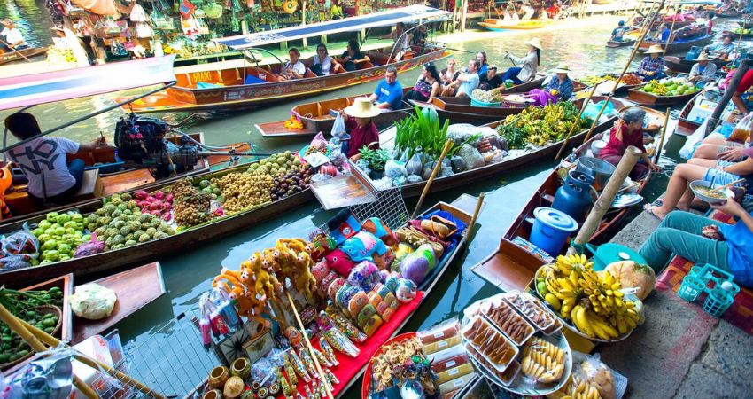 Chợ Trà Ôn mang đến nhiều trải nghiệm đặc sắc cho du khách trong tour du lịch đường bay Vĩnh Long.