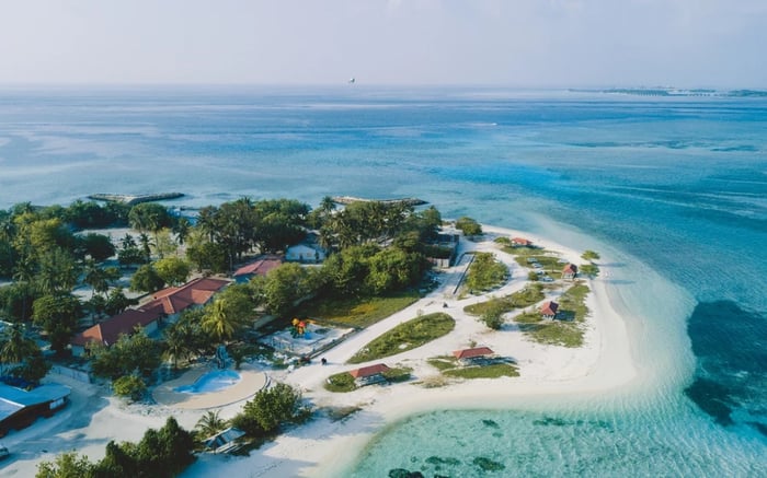 Biển xanh trong vắt tại đảo Maafushi