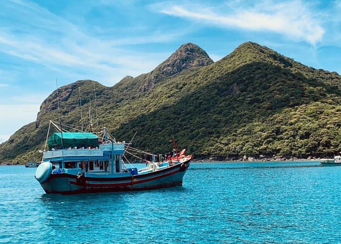 Mê mẩn top 10 địa điểm gây thương nhớ trong tour đường bay Côn Đảo