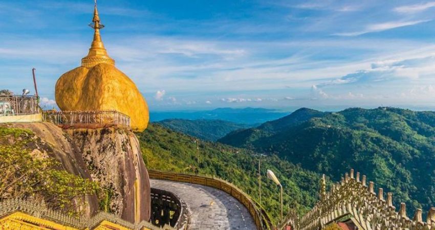 Tour hàng không Myanmar tham quan Chùa Đá Vàng, nơi thờ Phật linh thiêng nhất