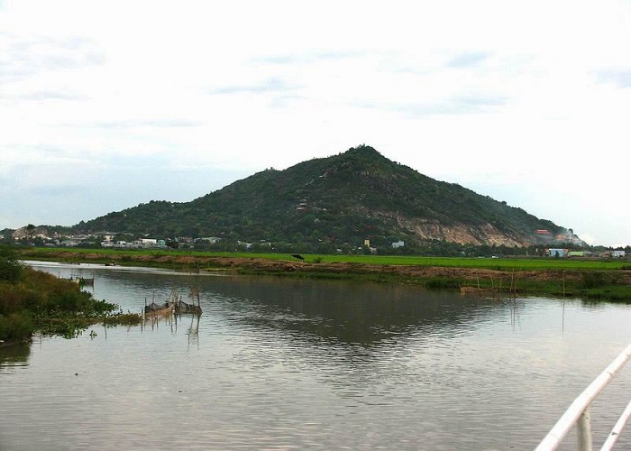 Núi Sam