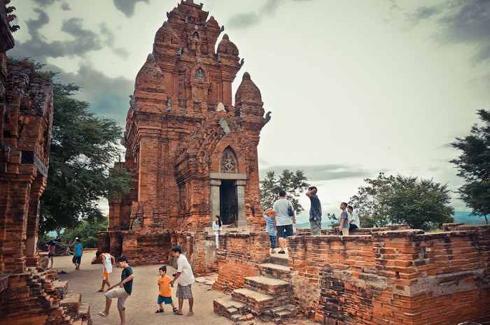 Tháp Pô Klong Garai 