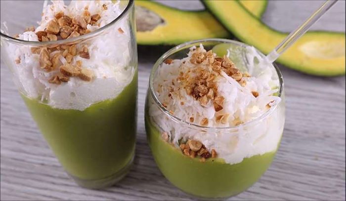 Ly kem bơ hấp dẫn