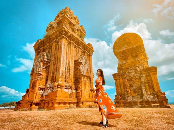 Chiêm ngưỡng kiến trúc Chăm ở Tháp Đôi 