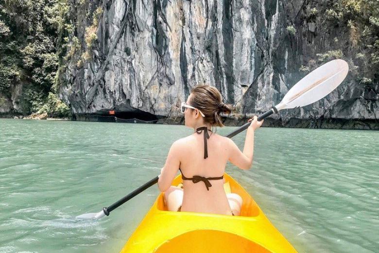 Chèo thuyền kayak