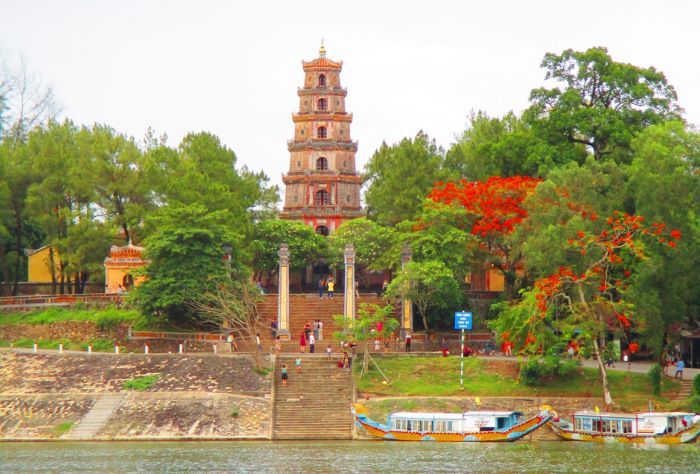 Tòa tháp Phước Duyên 7 tầng ở chùa Thiên Mụ