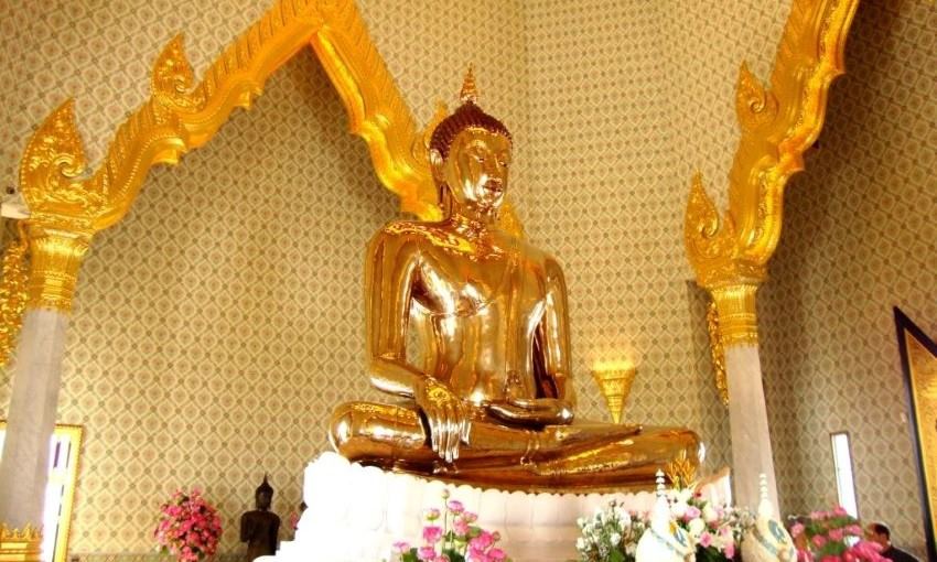 Chiêm ngưỡng tượng Phật làm từ vàng thật lớn nhất thế giới ở chùa Wat Traimit 