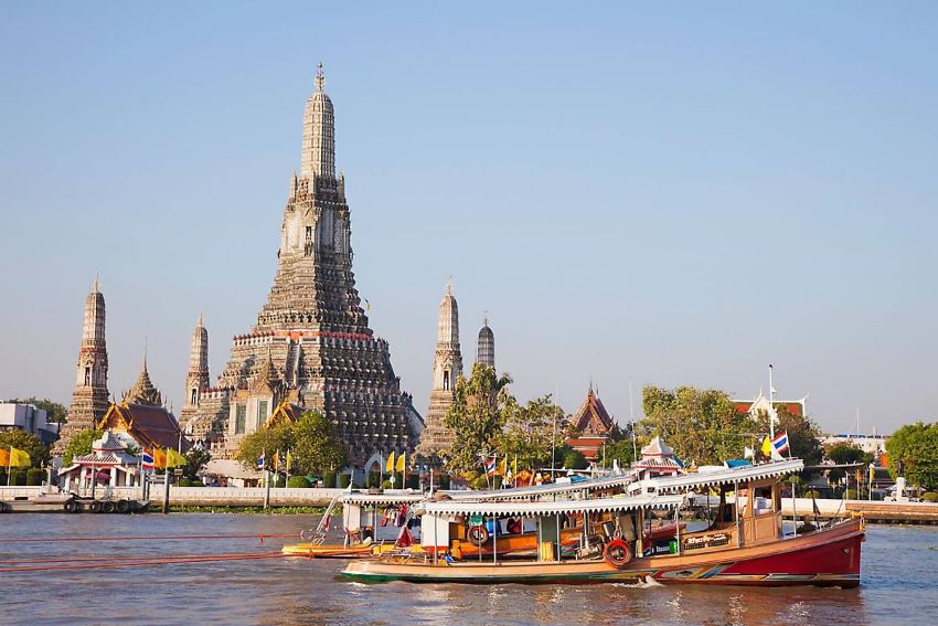 Trải nghiệm thú vị khi đi thuyền dạo trên sông Chaophraya