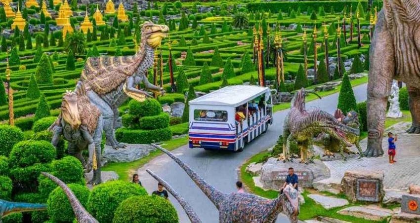 Khu công viên khủng long Nong Nooch rộng lớn 