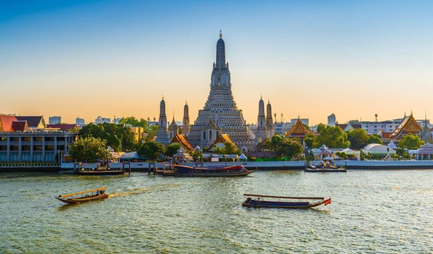 Dạo thuyền trên sông Chaophraya huyền thoại 
