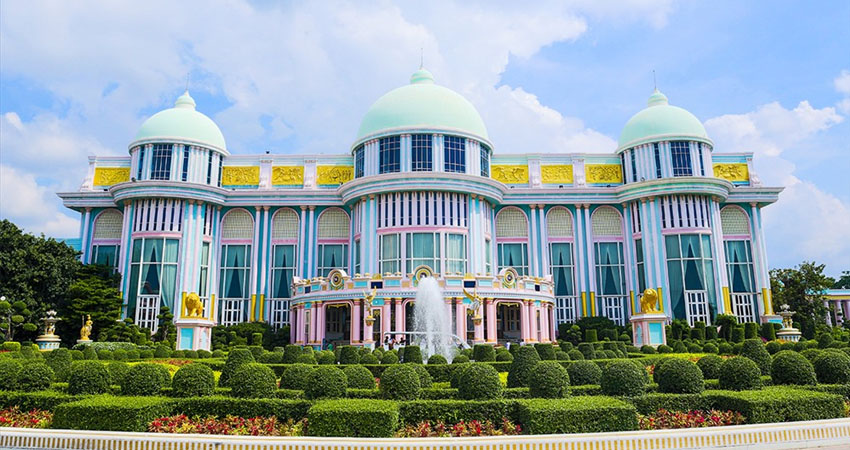 Lâu Đài Tỷ Phú sở hữu lối thiết kế xa hoa, vô cùng ấn tượng