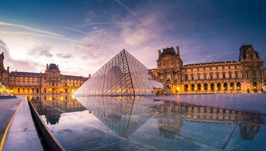 Musée de Louvre là bảo tàng lớn nhất trên thế giới