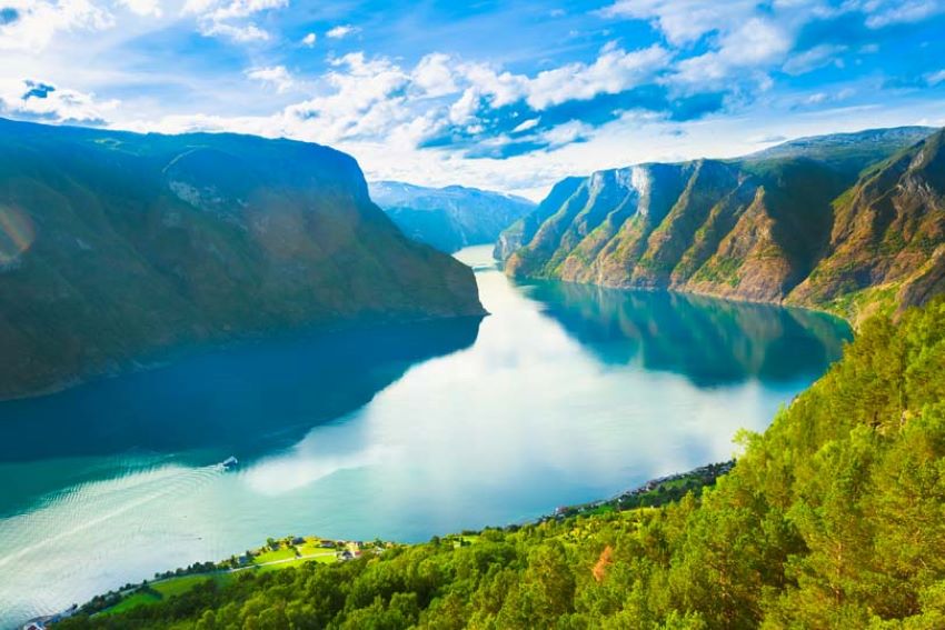 Chiêm ngưỡng vịnh Sognefjord đẹp thứ 2 thế giới