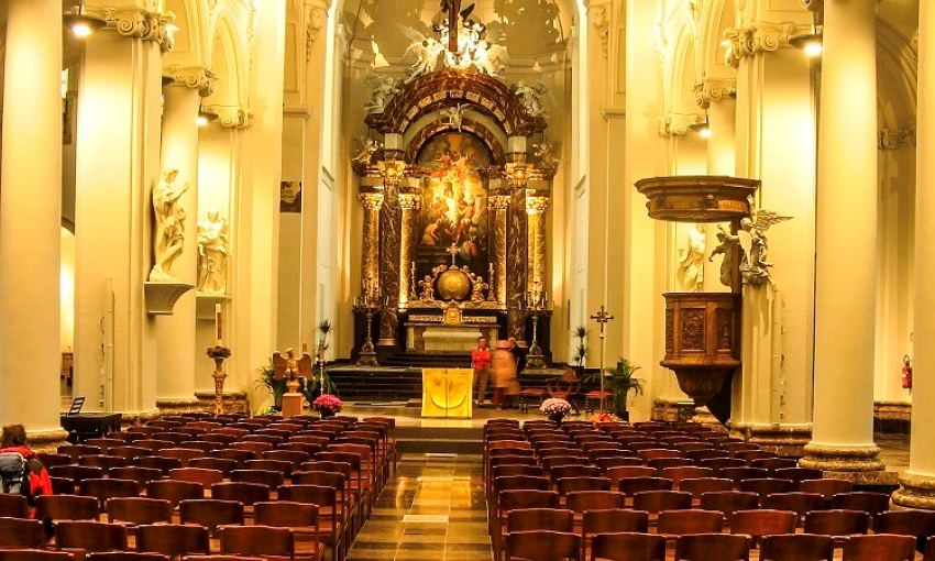 Kiến trúc ấn tượng của thánh đường Saint – Barthe’le’my