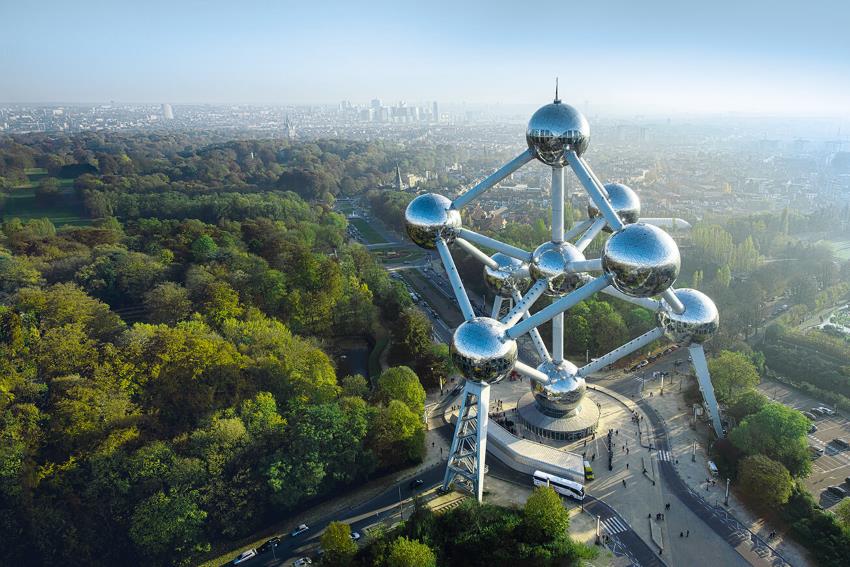 Check in mô hình Atomium độc đáo của nước Bỉ