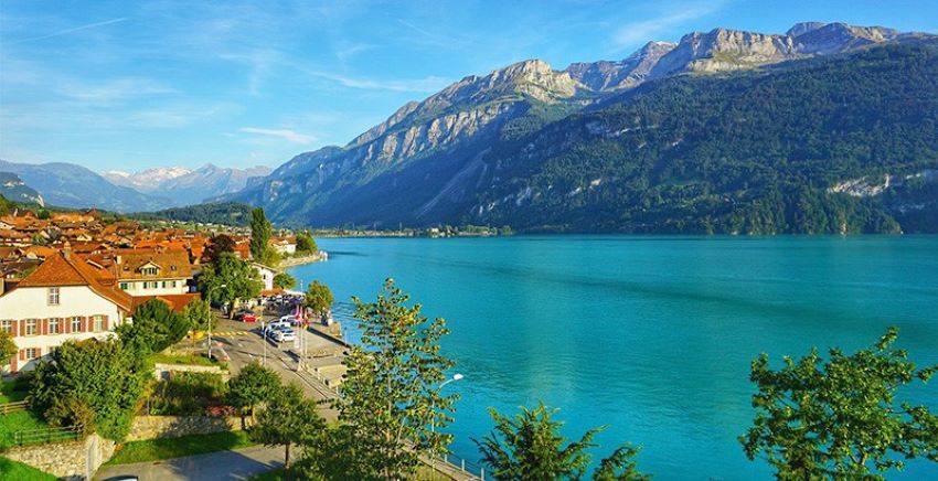 Hồ Brienz mang cảnh đẹp thần tiên đầy cuốn hút