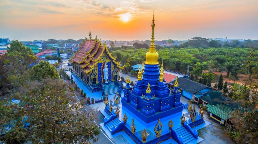 Kiến trúc độc đáo của Chùa Xanh khiến ai cũng phải trầm trồ
