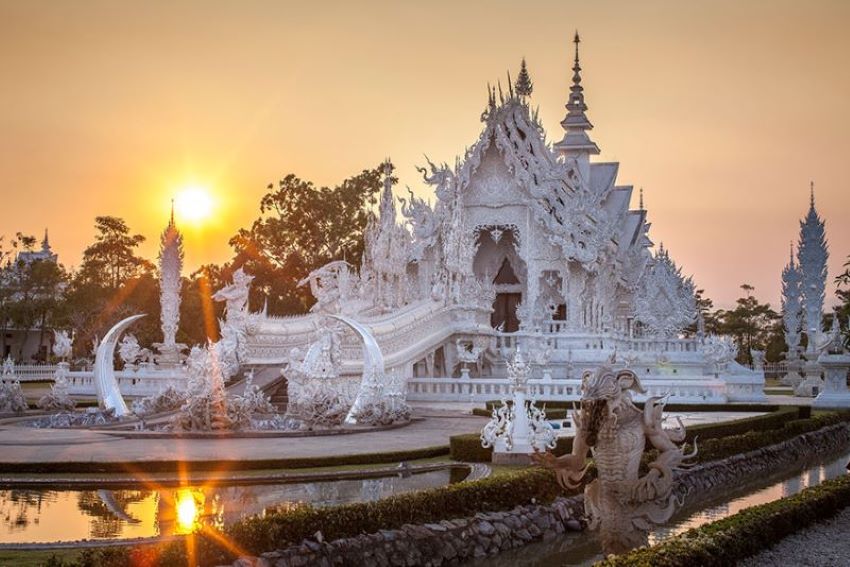 Wat Rong Khun là ngôi chùa Trắng độc nhất ở Thái Lan