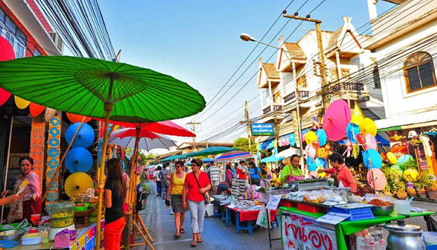 Hoạt động mua sắm khi đặt tour Thái Lan đến Chiang Mai - Chiang Rai