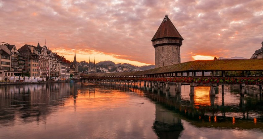 Đắm chìm trong sự trong lành, cảnh sắc thiên nhiên tuyệt đẹp với khu phố cổ Luzern