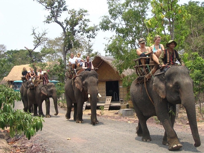 Tour Buôn Đôn huyền thoại 1 ngày