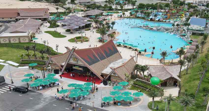 Vô vàn trò chơi thú vị đang chờ bạn đến trải nghiệm ở công viên nước Tropicana