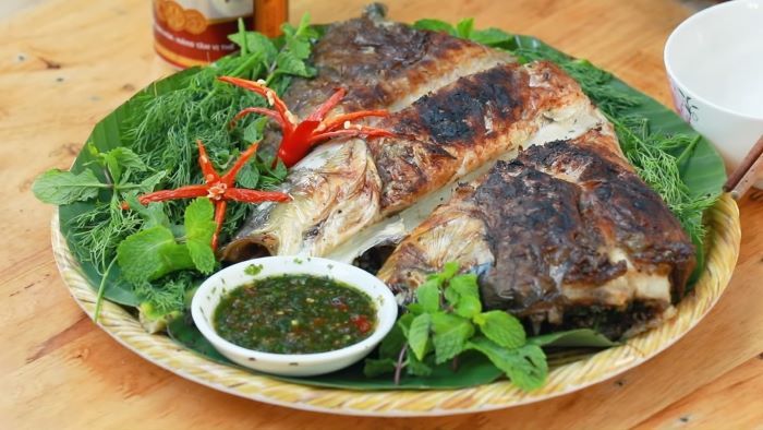 Cá nướng pa pỉnh tộp là đặc sản ai cũng mê khi du lịch Sơn La