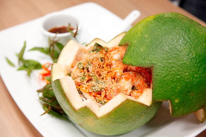 Món gỏi bưởi độc đáo ở Đồng Nai