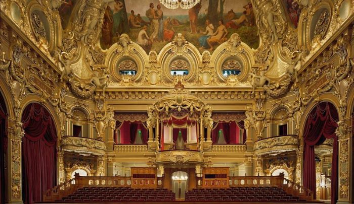 Vẻ xa hoa, lộng lẫy trong nhà hát Opera Monte-Carlo