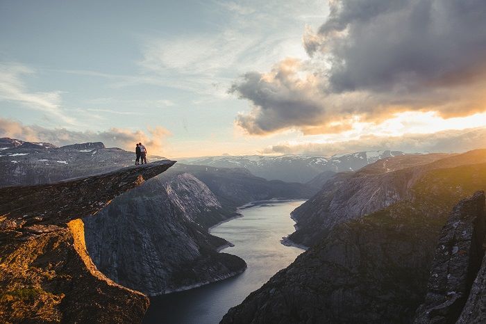 Lưỡi quỷ Trolltunga  