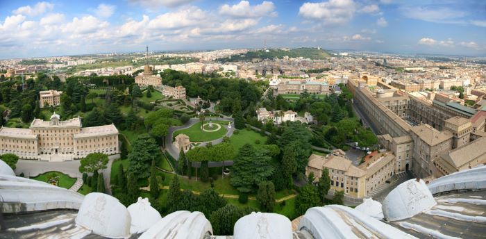 Cảnh đẹp như truyện cổ tích ở công viên Vatican