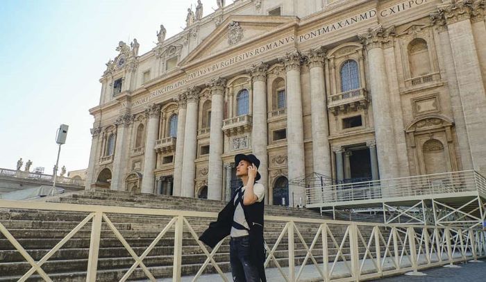 Ăn mặc kín đáo lịch sự là điều cần chú ý khi đến tham quan Vatican