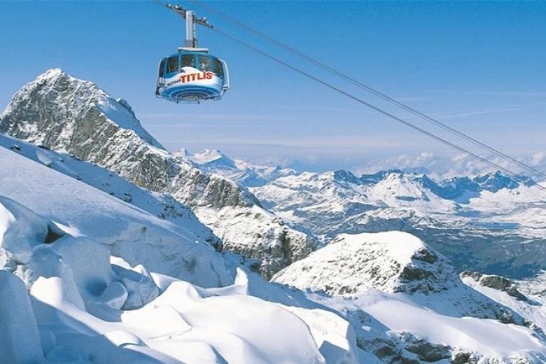 Chinh phục đỉnh núi tuyết Titlis
