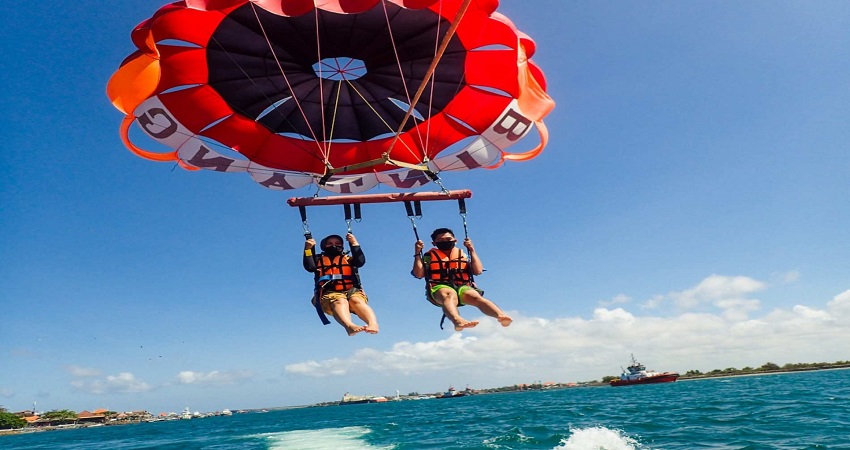 Trải nghiệm hoạt động ở bãi biển Tanjung Benoa