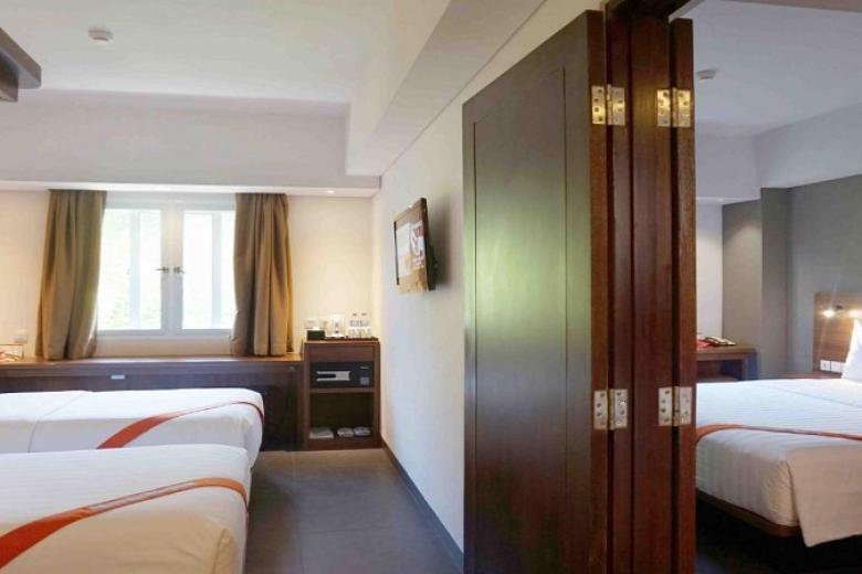J4 Hotels Legian
