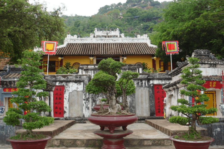 Lăng Mạc Cửu
