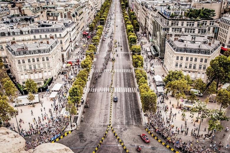 Đại Lộ Champs Elysees