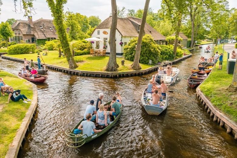 Làng cổ Giethoorn