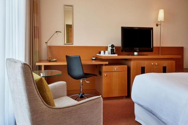 Sheraton Düsseldorf Airport Hotel
