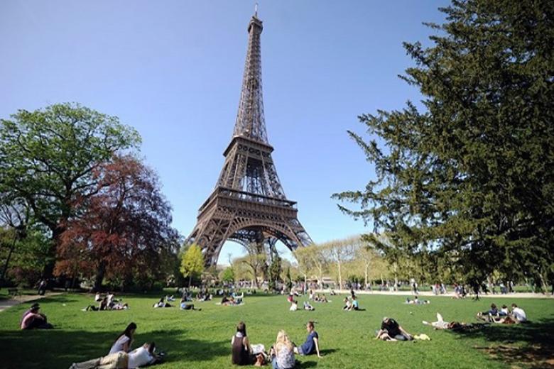Tháp Eiffel