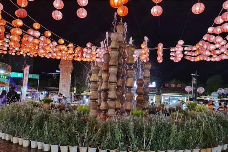 Chợ đêm Kiến Thủy