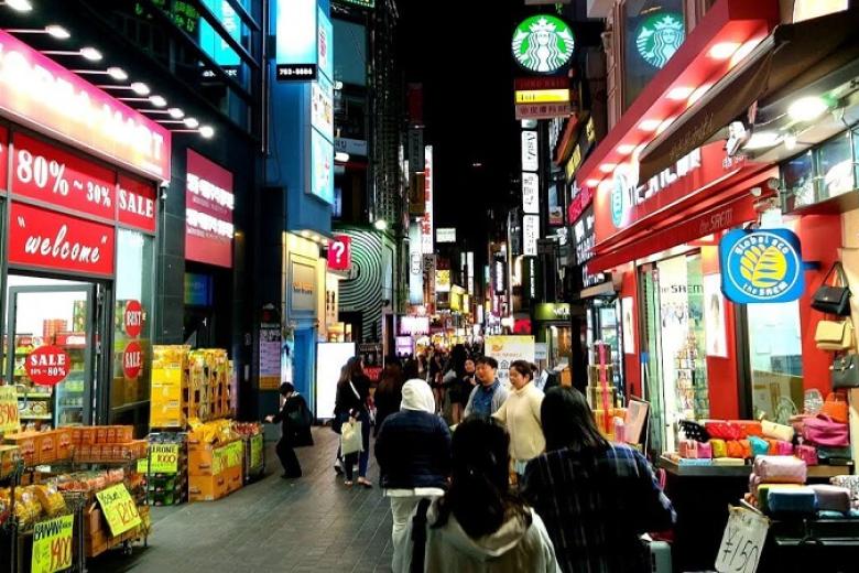 Chợ Myeongdong