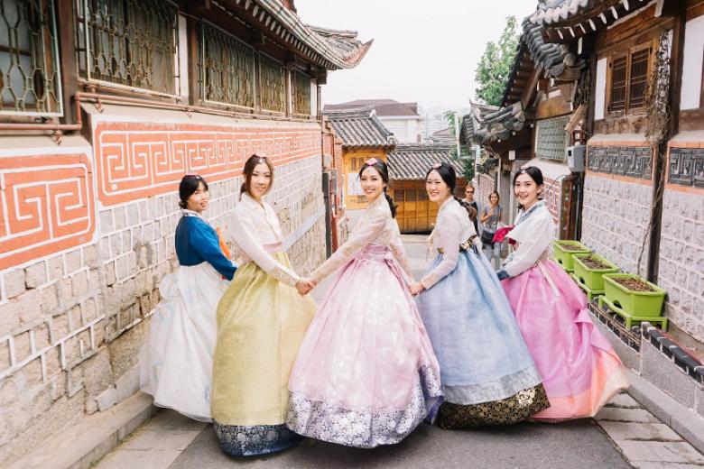 Trải nghiệm mặc Hanbok truyền thống của Hàn Quốc