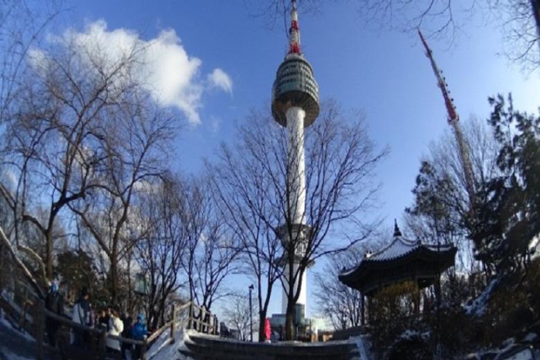 Tháp NamSan