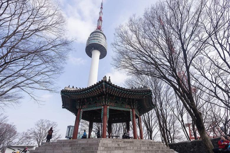 Tháp NamSan