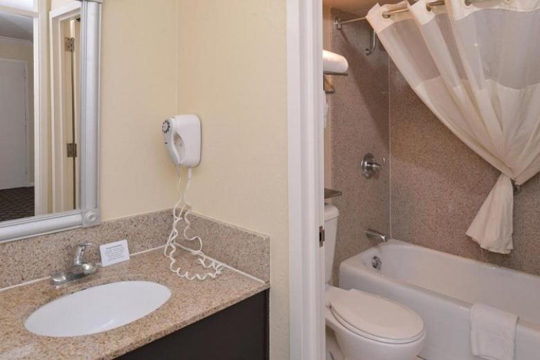 Quality Inn & Suites Montebello - Los Angeles
