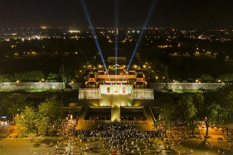 Huế về đêm