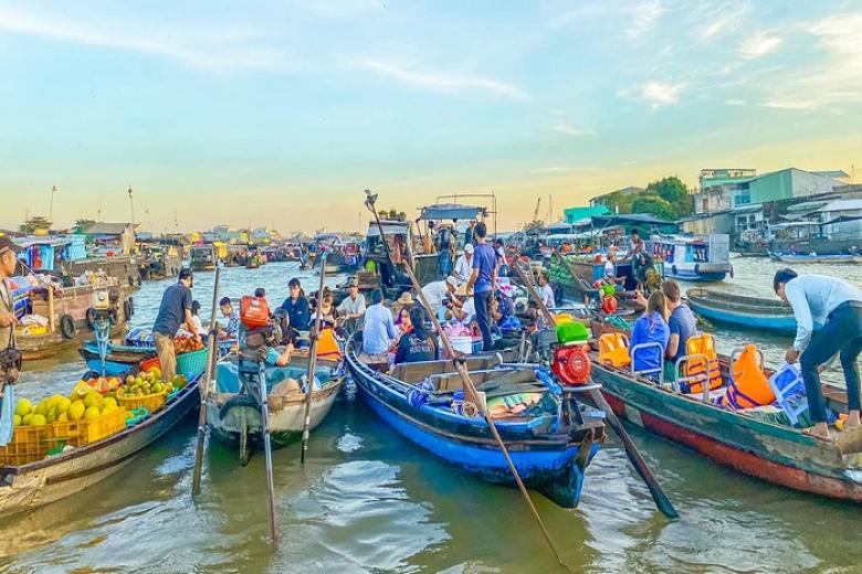 Chợ nổi Cái Răng